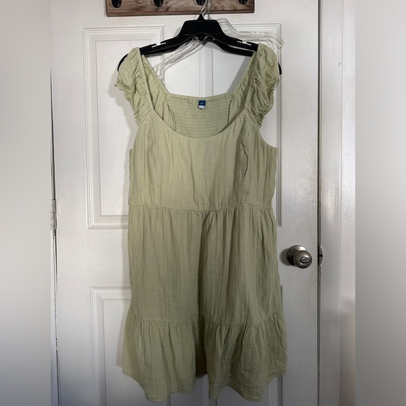 Pale Green Mini Dress - Picture 1 of 3